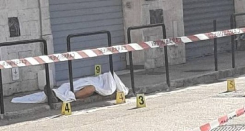 Ucciso un uomo a Napoli